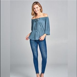 Tantalyza Apparel Tops - 🎉HP🎉SOFT BLUE FRONT TIE TOP🦋 Tantalyza Apparel Tops - 🎉HP🎉SOFT BLUE FRONT TIE TOP🦋